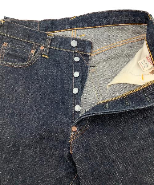 EVISU（エヴィス）EVISU (エヴィス) パンツ デニムパンツ LOT.2001 インディゴ サイズ:W31×L35の古着・服飾アイテム