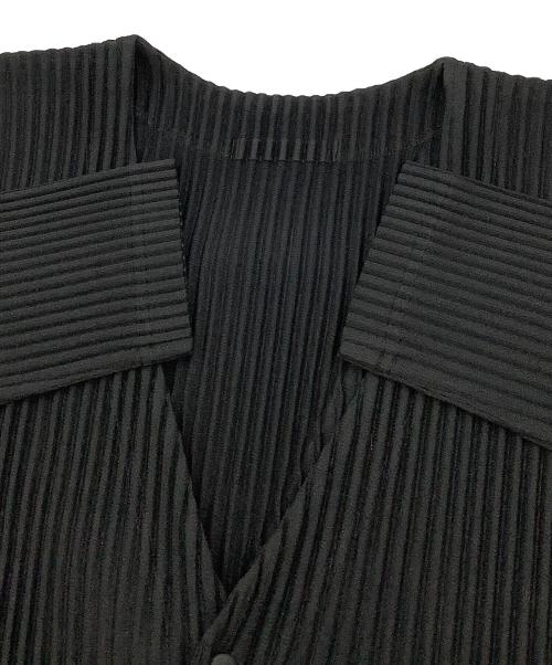 HOMME PLISSE ISSEY MIYAKE（オム プリッセ イッセイ ミヤケ）HOMME PLISSE ISSEY MIYAKE (オム プリッセ イッセイ ミヤケ) 薄手カーディガン プリーツカーディガン ブラック サイズ:3の古着・服飾アイテム