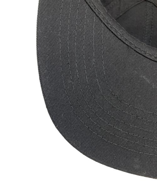 SUPREME（シュプリーム）SUPREME (シュプリーム) キャップ ブラック×レッド サイズ:不明の古着・服飾アイテム