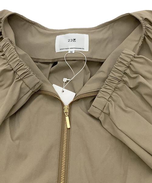 23区（ニジュウサンク）23区 (ニジュウサンク) ナイロンコート ナイロン2WAYストレッチ ベージュ×オレンジ サイズ:36の古着・服飾アイテム