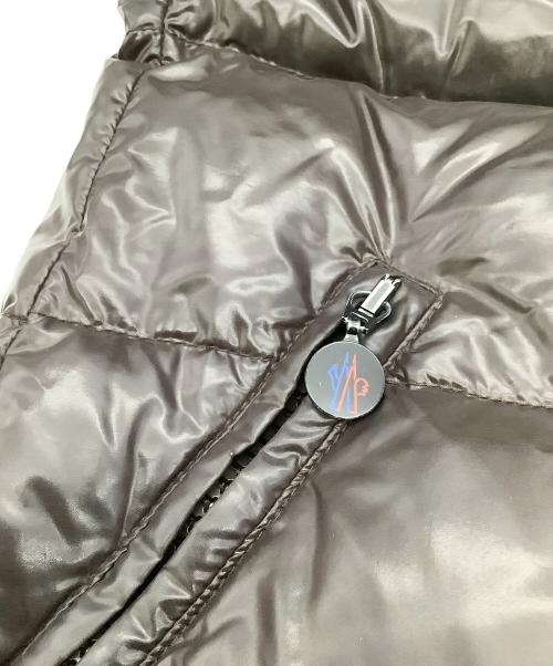 MONCLER（モンクレール）MONCLER (モンクレール) ダウンコート ブラウン サイズ:Fの古着・服飾アイテム