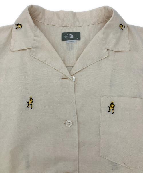THE NORTH FACE（ザ ノース フェイス）THE NORTH FACE (ザ ノース フェイス) 半袖シゃツ　S/S Him Route Shirt（ショートスリーブヒムルートシャツ） ベージュ サイズ:Mの古着・服飾アイテム