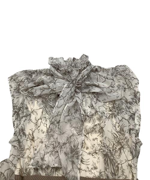 Snidel（スナイデル）Snidel (スナイデル) ノースリーブワンピース ウエストリブプリーツワンピース グレーの古着・服飾アイテム