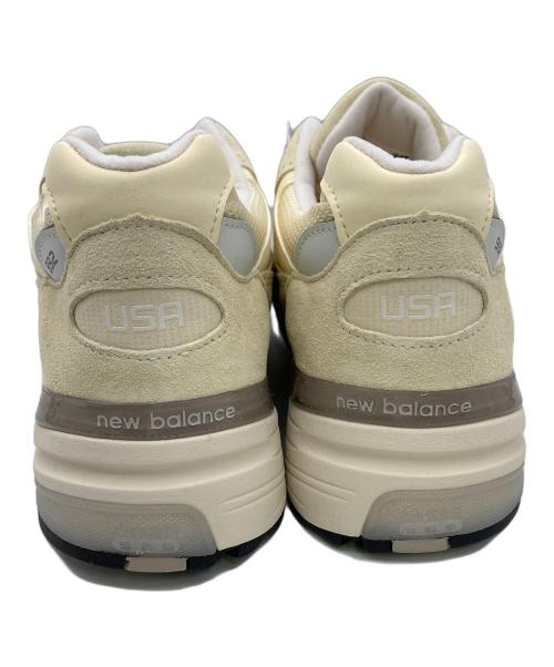 NEW BALANCE（ニューバランス）NEW BALANCE (ニューバランス) スニーカー  BEIGE Dワイズ ニューバランス 992  ベージュ サイズ:29 未使用品の古着・服飾アイテム