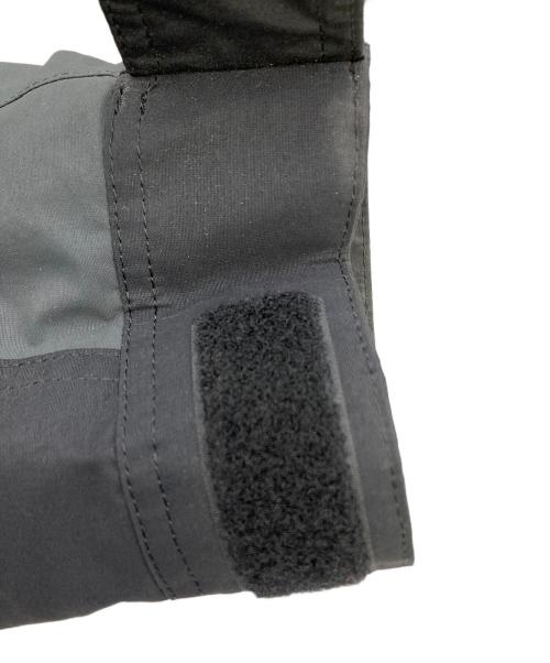 THE NORTH FACE（ザ ノース フェイス）THE NORTH FACE (ザ ノース フェイス) マウンテンパーカー グレー×ブラック サイズ:Lの古着・服飾アイテム