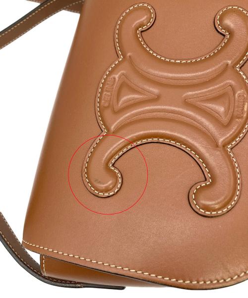 CELINE（セリーヌ）CELINE (セリーヌ) ショルダーバッグ フォルコキュイルトリオンフ ブラウンの古着・服飾アイテム