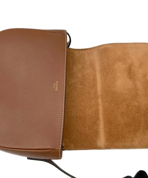 CELINE（セリーヌ）CELINE (セリーヌ) ショルダーバッグ フォルコキュイルトリオンフ ブラウンの古着・服飾アイテム