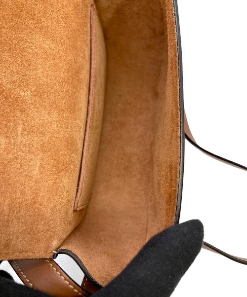 CELINE（セリーヌ）CELINE (セリーヌ) ショルダーバッグ フォルコキュイルトリオンフ ブラウンの古着・服飾アイテム