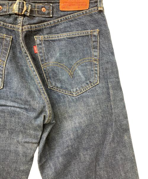 LEVI'S（リーバイス）LEVI'S (リーバイス) デニムパンツ ビッグＥシンチバッグ ブルー サイズ:Ｗ32の古着・服飾アイテム
