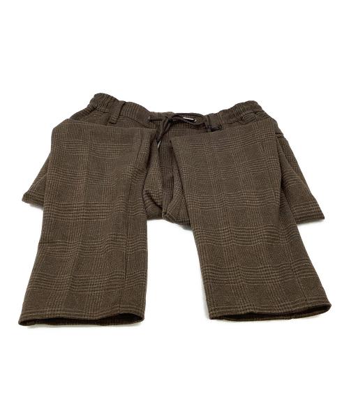 1piu1uguale3（ウノピュウノウグァーレトレ）1piu1uguale3 (ウノピュウノウグァーレトレ) ストレートパンツ グレンチェックスラックス ブラウン サイズ:JP Mの古着・服飾アイテム