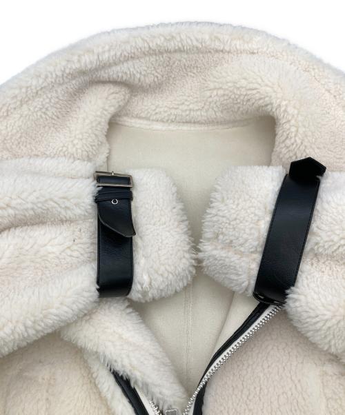 FRAY ID（フレイ アイディー）FRAY ID (フレイ アイディー) ボアジャケット ホワイト×ブラックの古着・服飾アイテム