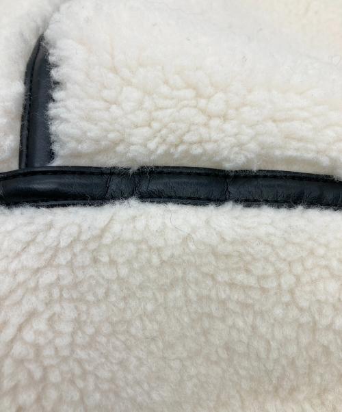 FRAY ID（フレイ アイディー）FRAY ID (フレイ アイディー) ボアジャケット ホワイト×ブラックの古着・服飾アイテム