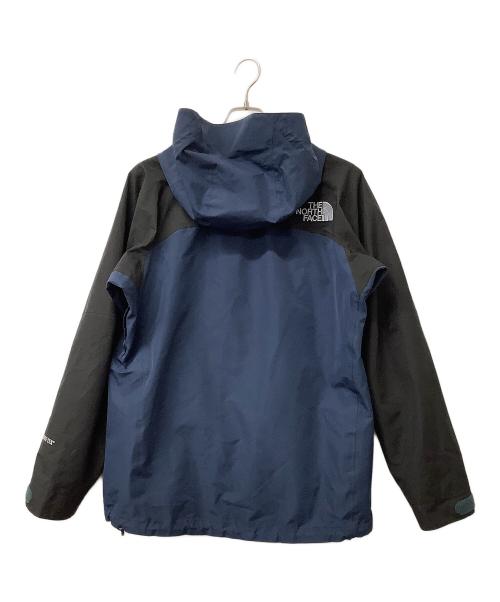 THE NORTH FACE（ザ ノース フェイス）THE NORTH FACE (ザ ノース フェイス) ナイロンパーカー MOUNTAIN JACKET ブルー×ブラック サイズ:Lの古着・服飾アイテム