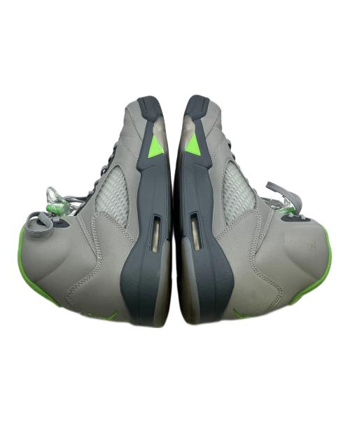 NIKE（ナイキ）NIKE (ナイキ) スニーカー AIR JORDAN 5 RETRO ライトグレー サイズ:cm 26.5の古着・服飾アイテム