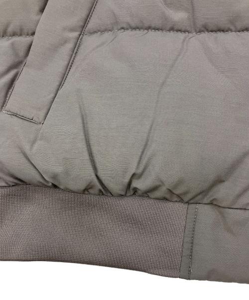 Carhartt WIP（カーハート ワーク イン プログレス）Carhartt WIP (カーハート ワーク イン プログレス) ダウンジャケット　ネブラスカジャケット グレー サイズ:Mの古着・服飾アイテム