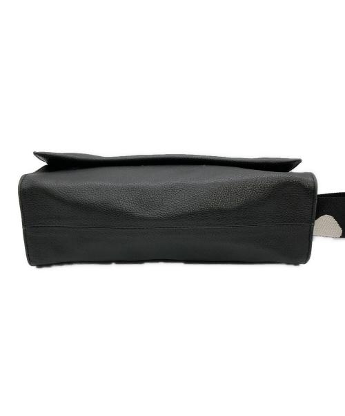 ear PAPILLONNER（イアパピヨネ）ear PAPILLONNER (イアパピヨネ) バッグ ワイドテープショルダーバッグ ブラックの古着・服飾アイテム