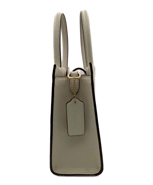 COACH（コーチ）COACH (コーチ) 2WAYバッグ ホワイト ホワイトの古着・服飾アイテム