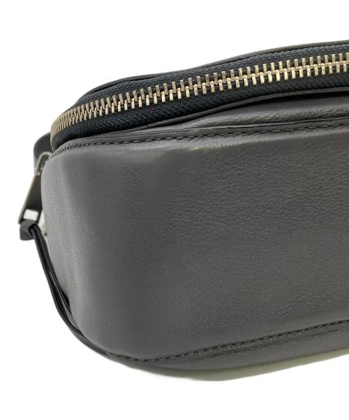 MARC JACOBS（マークジェイコブズ）MARC JACOBS (マークジェイコブズ) ショルダーバッグ リクルート サドルバッグ グレーの古着・服飾アイテム