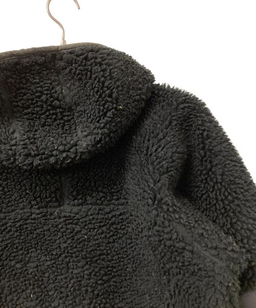 Patagonia（パタゴニア）Patagonia (パタゴニア) フリースジャケット レトロリズムフーディー 2003年-2005年Rhythm USA製 ブラック サイズ:Sの古着・服飾アイテム