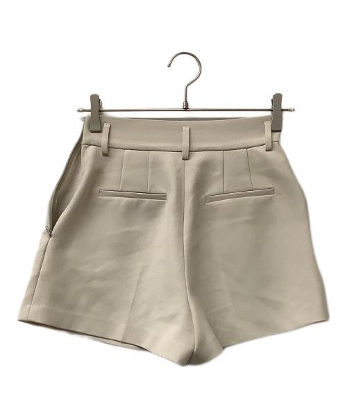 Lily Brown（リリーブラウン）Lily Brown (リリーブラウン) パンツ ベルトセットショートパンツ ホワイトの古着・服飾アイテム