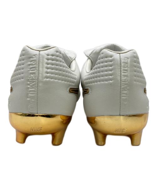 NIKE（ナイキ）NIKE (ナイキ) Ronaldinho (ロナウジーニョ) スニーカー Tiempo Legend FG ホワイト サイズ:CN265の古着・服飾アイテム