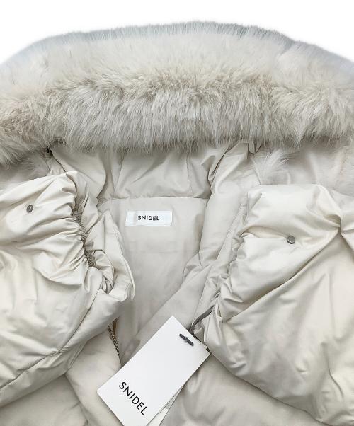 Snidel（スナイデル）Snidel (スナイデル) ダウンジャケット 西川フードファーミドルダウン ホワイト サイズ:Fの古着・服飾アイテム
