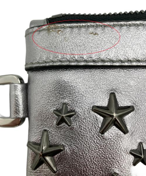 JIMMY CHOO（ジミーチュウ）JIMMY CHOO (ジミーチュウ) スタッズクラッチバッグ　Z6KJL6　星 シルバーの古着・服飾アイテム