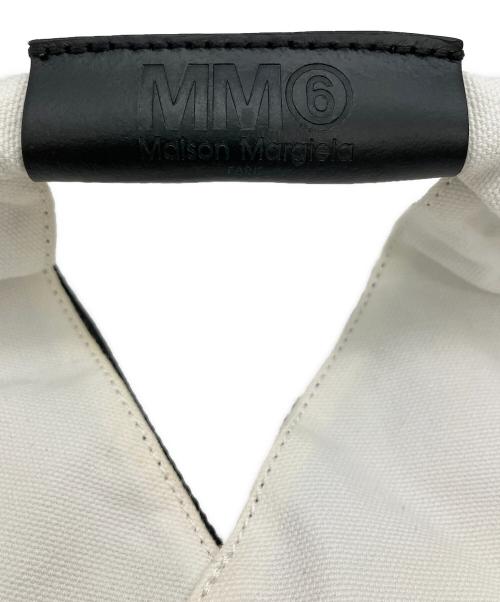 MM6 Maison Margiela（エムエムシックスメゾンマルジェラ）MM6 Maison Margiela (エムエムシックスメゾンマルジェラ) ハンドバッグ ホワイト×ブラックの古着・服飾アイテム