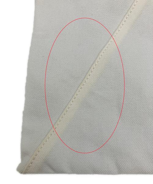 MM6 Maison Margiela（エムエムシックスメゾンマルジェラ）MM6 Maison Margiela (エムエムシックスメゾンマルジェラ) ハンドバッグ ホワイト×ブラックの古着・服飾アイテム