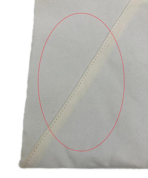 MM6 Maison Margiela（エムエムシックスメゾンマルジェラ）MM6 Maison Margiela (エムエムシックスメゾンマルジェラ) ハンドバッグ ホワイト×ブラックの古着・服飾アイテム
