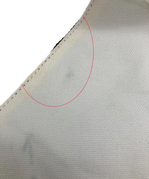 MM6 Maison Margiela（エムエムシックスメゾンマルジェラ）MM6 Maison Margiela (エムエムシックスメゾンマルジェラ) ハンドバッグ ホワイト×ブラックの古着・服飾アイテム