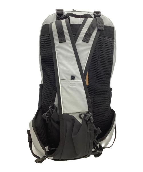 MERRELL（メレル）MERRELL (メレル) リュック Yokota 25L Backpack グレー×ブラックの古着・服飾アイテム