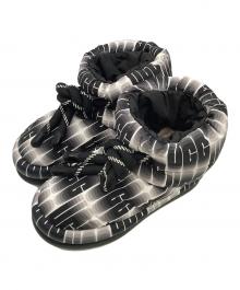 UGG（アグ）の古着「ブーツ Classic Maxi Wavelength Short」｜ブラック×ホワイト