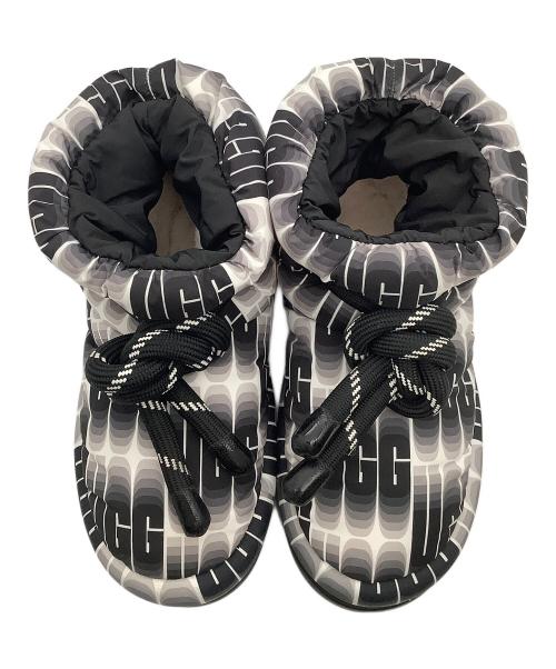 UGG（アグ）UGG (アグ) ブーツ Classic Maxi Wavelength Short ブラック×ホワイト サイズ:JAPAN 24の古着・服飾アイテム