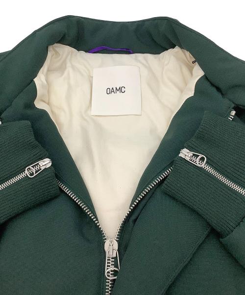 OAMC（オーエーエムシー）OAMC (オーエーエムシー) 中綿ジャケット TAOS BOMBER JACKET グリーン×ベージュ サイズ:Lの古着・服飾アイテム