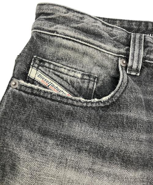DIESEL（ディーゼル）DIESEL (ディーゼル) デニムパンツ　A11598 ブラック サイズ:Mの古着・服飾アイテム