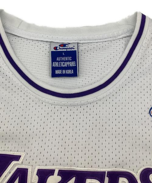 Champion（チャンピオン）Champion (チャンピオン) ゲームシャツ　Kobe Bryant　Los Angeles Lakers ホワイト サイズ:Lの古着・服飾アイテム