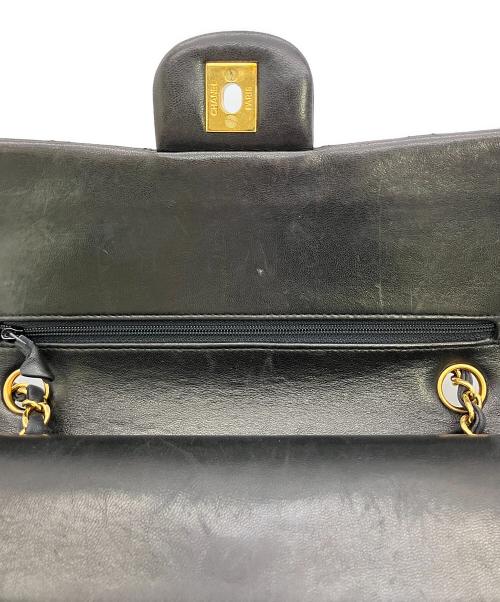 CHANEL（シャネル）CHANEL (シャネル) Wフラップチェーンショルダーバッグ  マトラッセ25　3438018 ブラック×ゴールドの古着・服飾アイテム