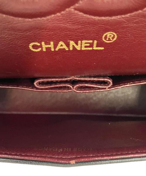 CHANEL（シャネル）CHANEL (シャネル) Wフラップチェーンショルダーバッグ  マトラッセ25　3438018 ブラック×ゴールドの古着・服飾アイテム