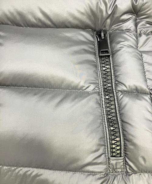 MONCLER（モンクレール）MONCLER (モンクレール) ダウンコート　SUYEN　GIUBBOTTO グレー サイズ:Mの古着・服飾アイテム