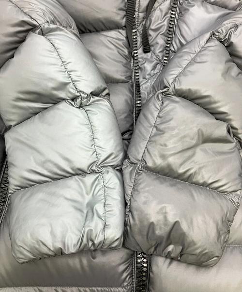 MONCLER（モンクレール）MONCLER (モンクレール) ダウンコート　SUYEN　GIUBBOTTO グレー サイズ:Mの古着・服飾アイテム