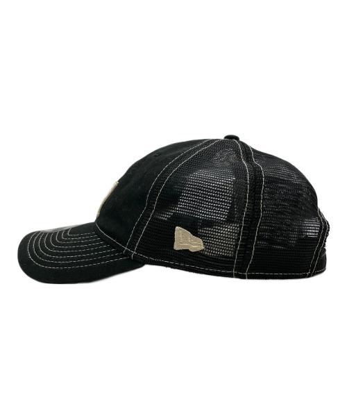 stussy（ステューシー）stussy (ステューシー) New Era (ニューエラ) キャップ 9TWENTY WASHED BASIC TRUCKER ブラック×ホワイトの古着・服飾アイテム