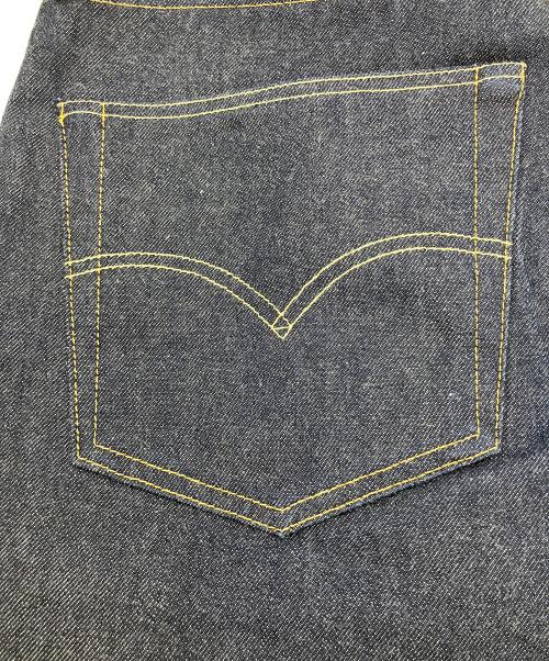 LEVI'S（リーバイス）LEVI'S (リーバイス) デニムパンツ　501XX 1955復刻 ボタン裏3015 ビッグE インディゴ サイズ:Lの古着・服飾アイテム