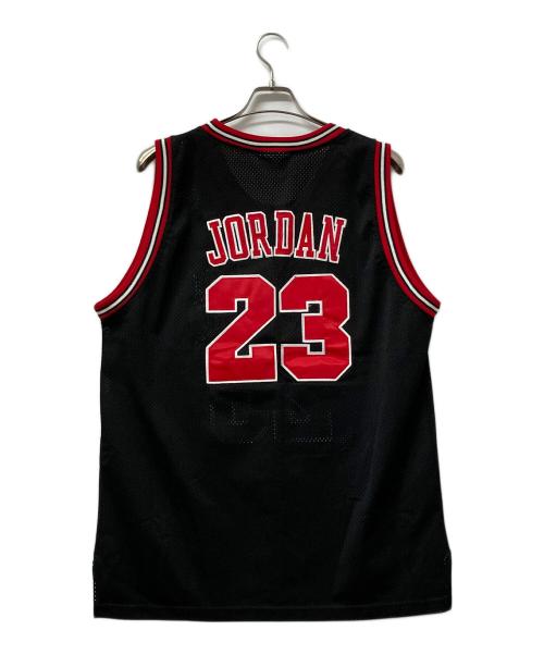 MITCHELL & NESS（ミッチェルアンドネス）MITCHELL & NESS (ミッチェルアンドネス) ノースリーブカットソー ブラック×レッド サイズ:不明の古着・服飾アイテム
