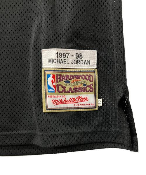 MITCHELL & NESS（ミッチェルアンドネス）MITCHELL & NESS (ミッチェルアンドネス) ノースリーブカットソー ブラック×レッド サイズ:不明の古着・服飾アイテム