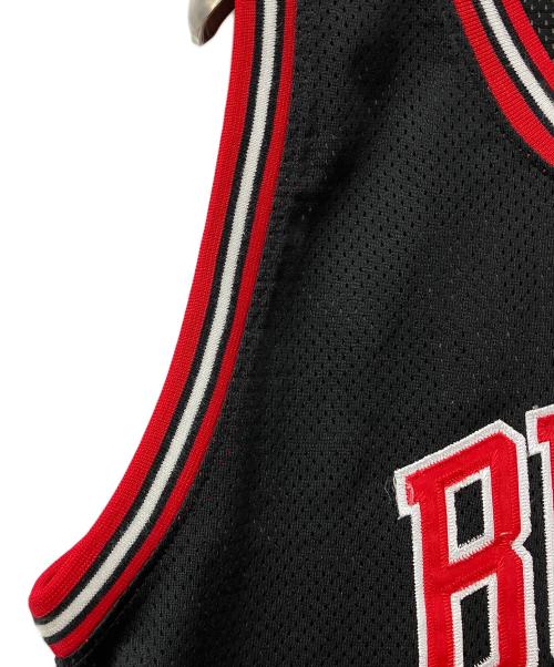 MITCHELL & NESS（ミッチェルアンドネス）MITCHELL & NESS (ミッチェルアンドネス) ノースリーブカットソー ブラック×レッド サイズ:不明の古着・服飾アイテム