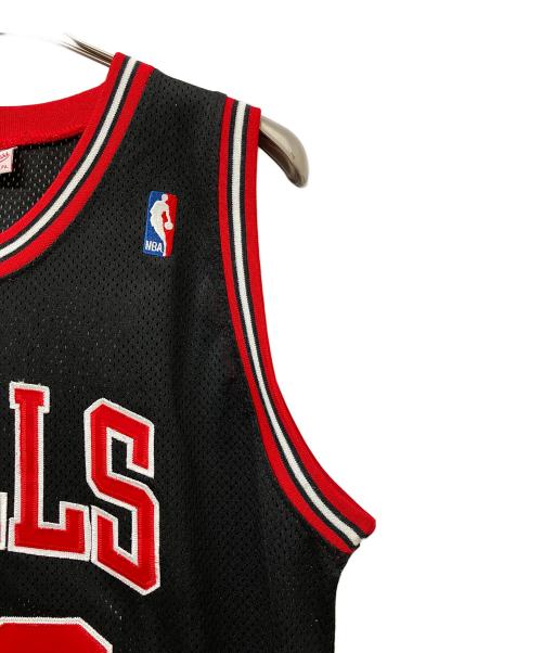 MITCHELL & NESS（ミッチェルアンドネス）MITCHELL & NESS (ミッチェルアンドネス) ノースリーブカットソー ブラック×レッド サイズ:不明の古着・服飾アイテム