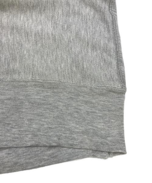 Champion（チャンピオン）Champion (チャンピオン) クルーネックスウェット　リバースウィーブ　80's後期/染み込みプリント/MADE IN USA@　 グレー×グリーン サイズ:XLの古着・服飾アイテム