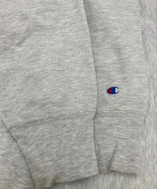 Champion（チャンピオン）Champion (チャンピオン) クルーネックスウェット　リバースウィーブ　80's後期/染み込みプリント/MADE IN USA@　 グレー×グリーン サイズ:XLの古着・服飾アイテム