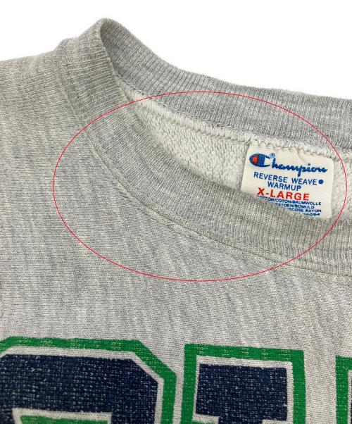 Champion（チャンピオン）Champion (チャンピオン) クルーネックスウェット　リバースウィーブ　80's後期/染み込みプリント/MADE IN USA@　 グレー×グリーン サイズ:XLの古着・服飾アイテム